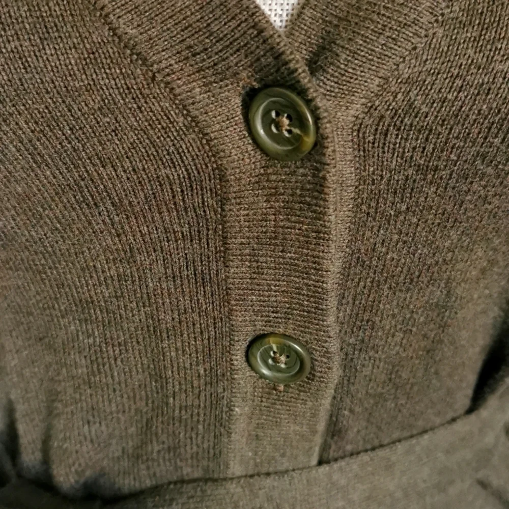 Banana Republic olive green cardigan. Size XS. EUC - Picture 2 of 5